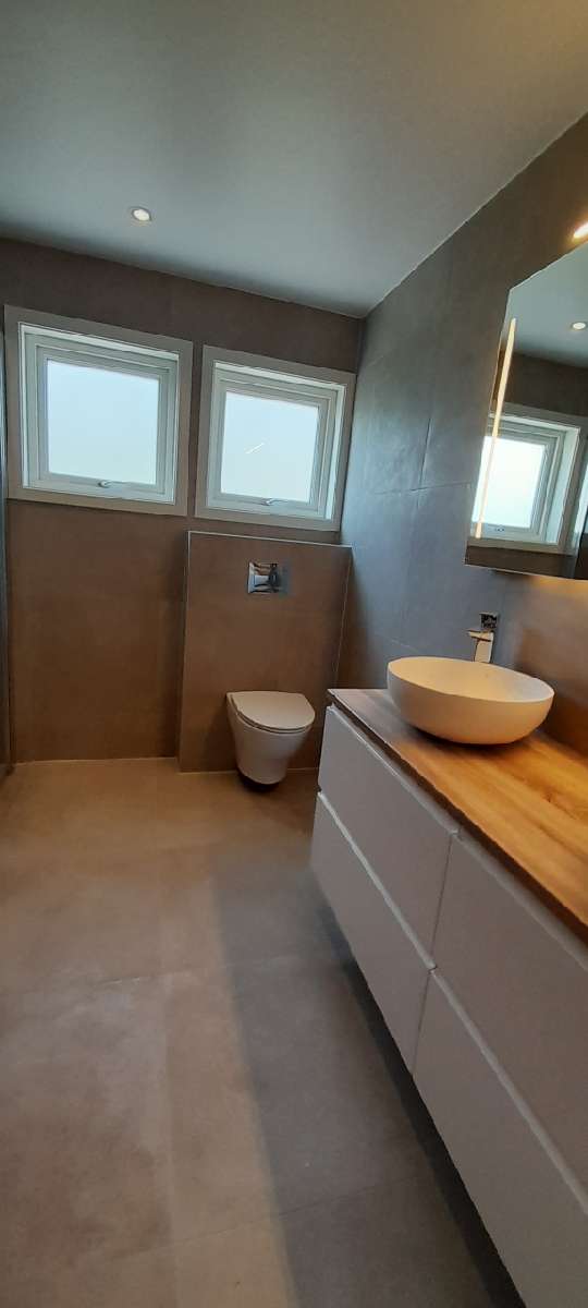 Vegghengt toalett fra Porsgrunn