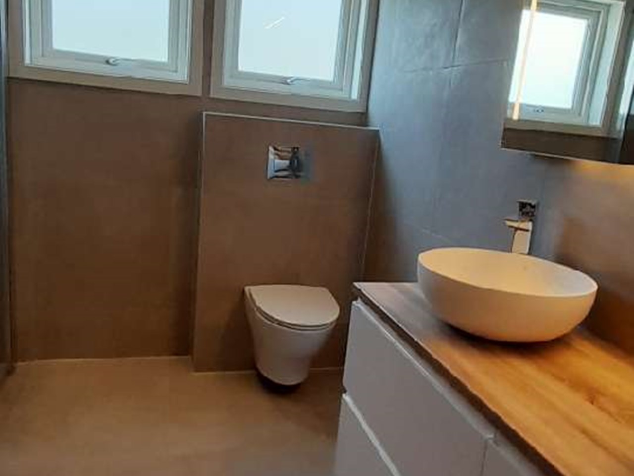 Vegghengt toalett fra Porsgrunn